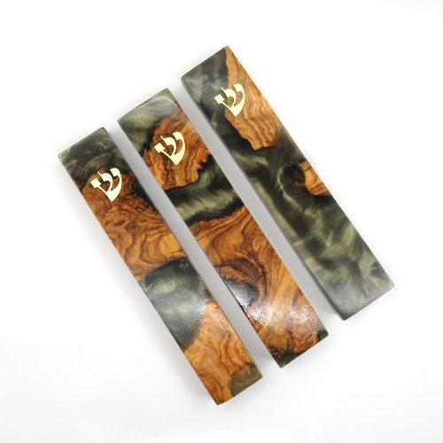בית מזוזה עץ ושרף אפוקסי דגם "גולן"