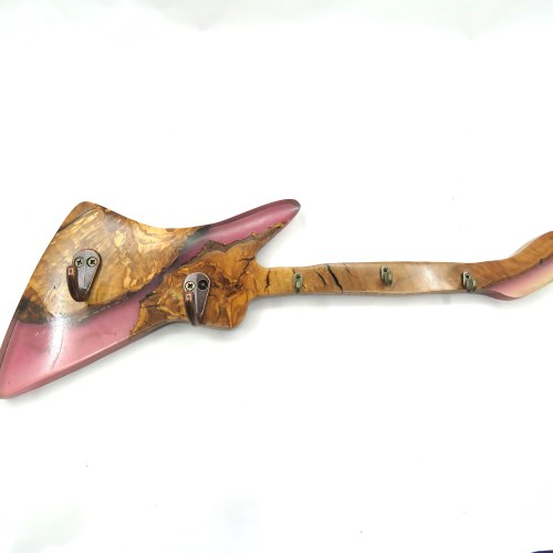 מתלה מפתחות דגם חשמלית סגולה