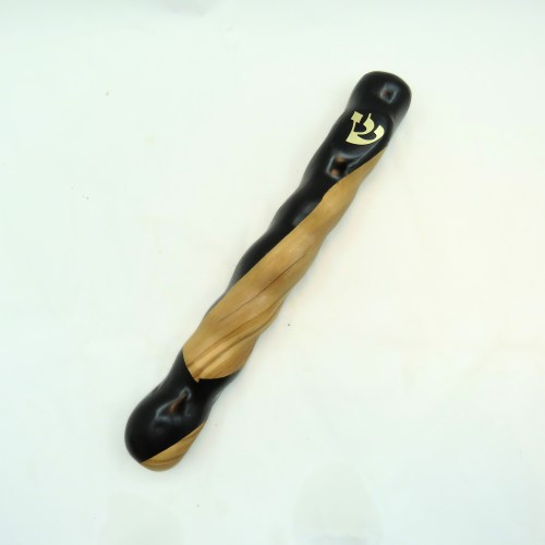 מזוזת עץ ואפוקסי דגם גלי קטיפה