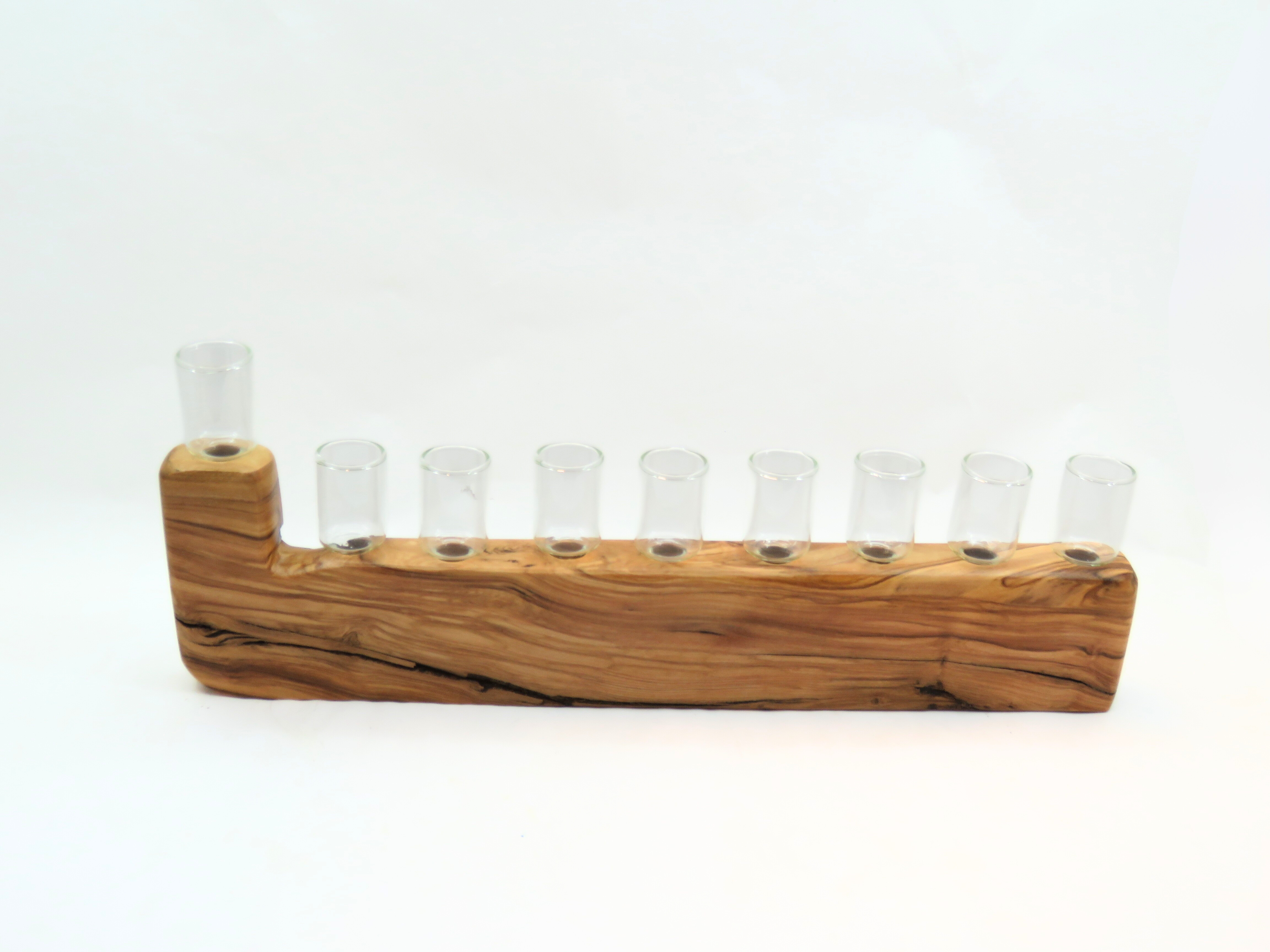 חנוכיית עץ דגם אור הזית